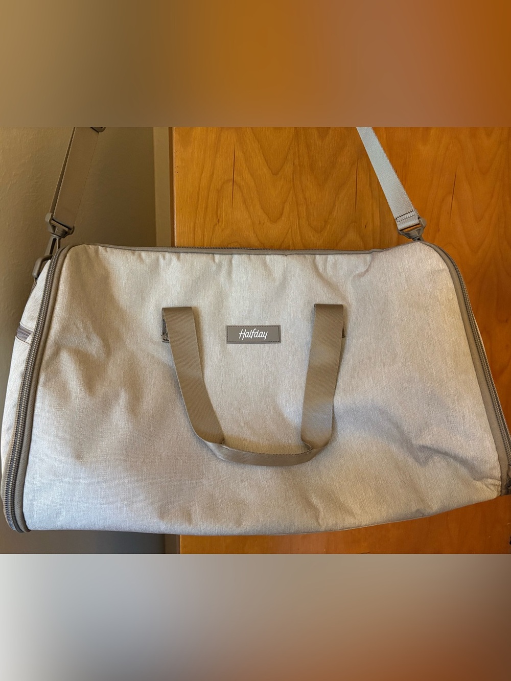 Halfday 45L Garment Duffel / 2-in-1 Carry-On Garment Bag